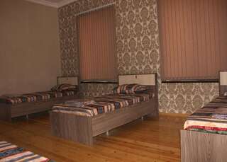 Гостевой дом VM Hostel Гянджа Односпальная кровать в общем номере для мужчин и женщин-26
